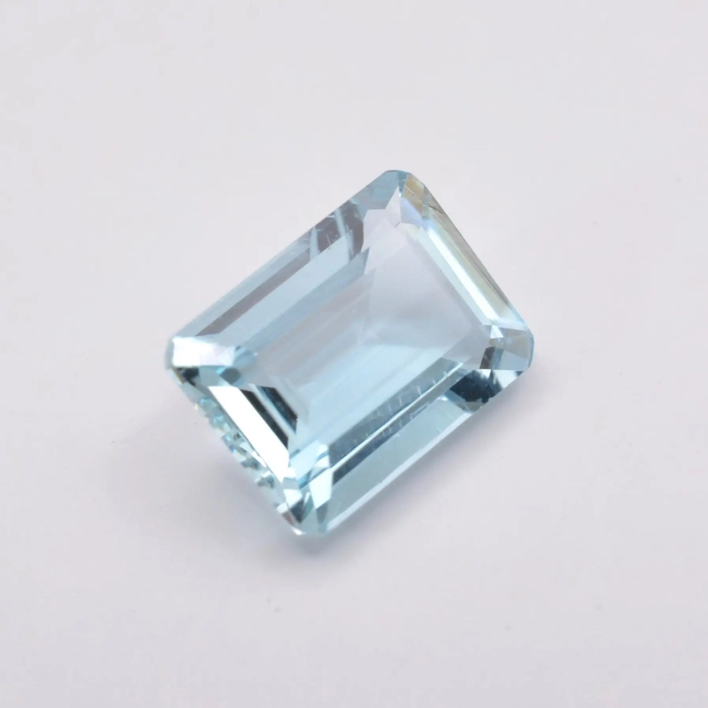 Aigue-Marine Rectangle 0,68ct - pierre précieuse - gemme