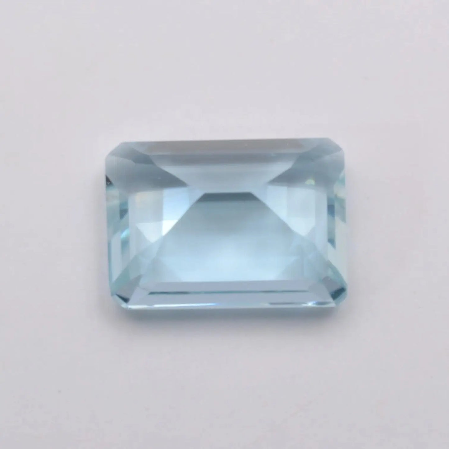 Aigue-Marine Rectangle 0,68ct - pierre précieuse - gemme