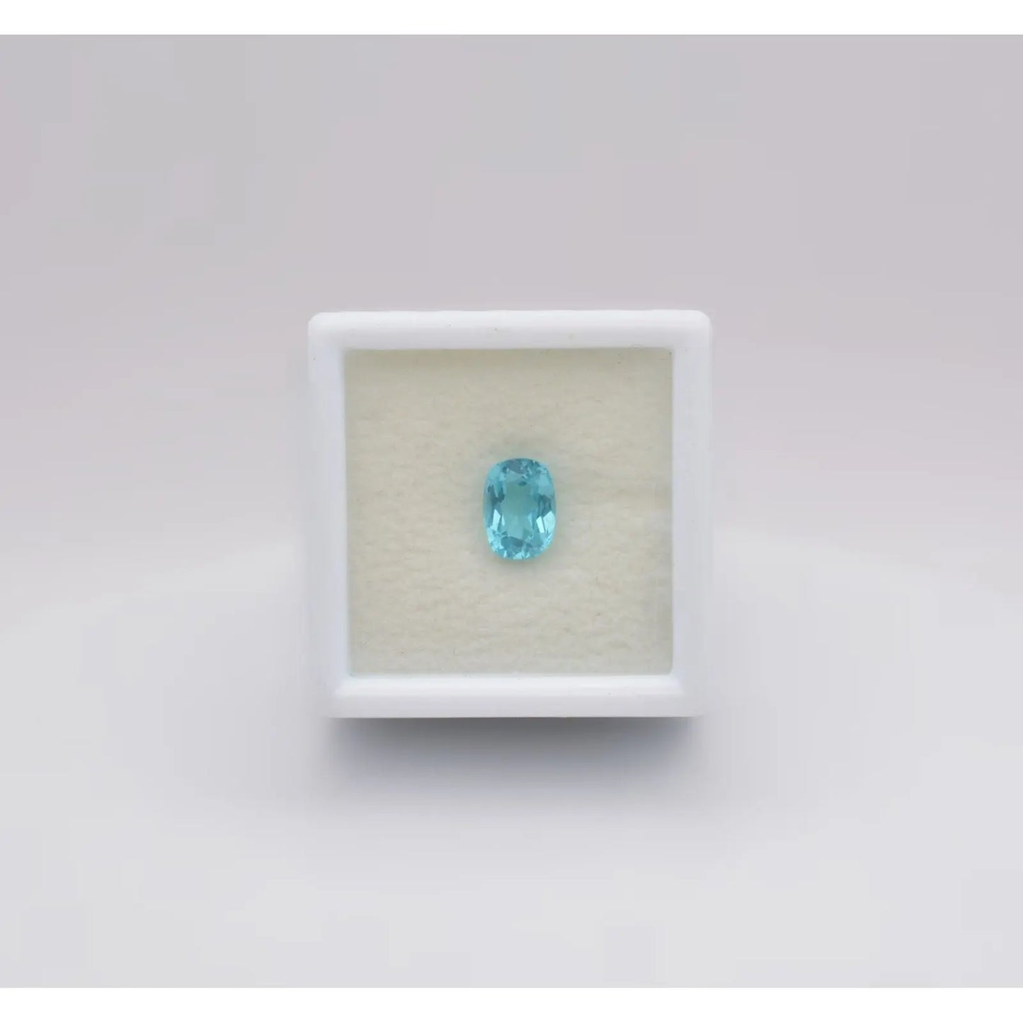 Pierre taillée Apatite 1,18ct