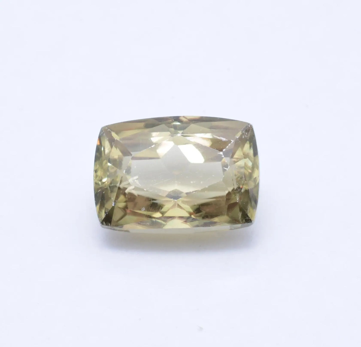 Diaspore/Zultanite Coussin Rectangle 5,63ct - pierre précieuse - gemme