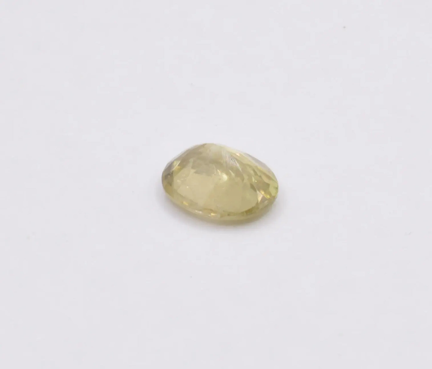 gemme taillée Diaspore Jaune Ovale 1,54ct