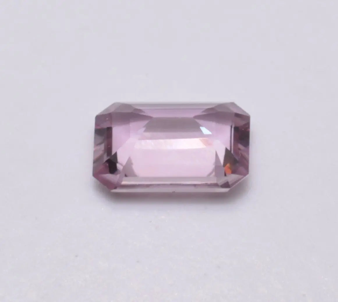 Diaspore Rose Rectangle 1,37ct - pierre précieuse - gemme