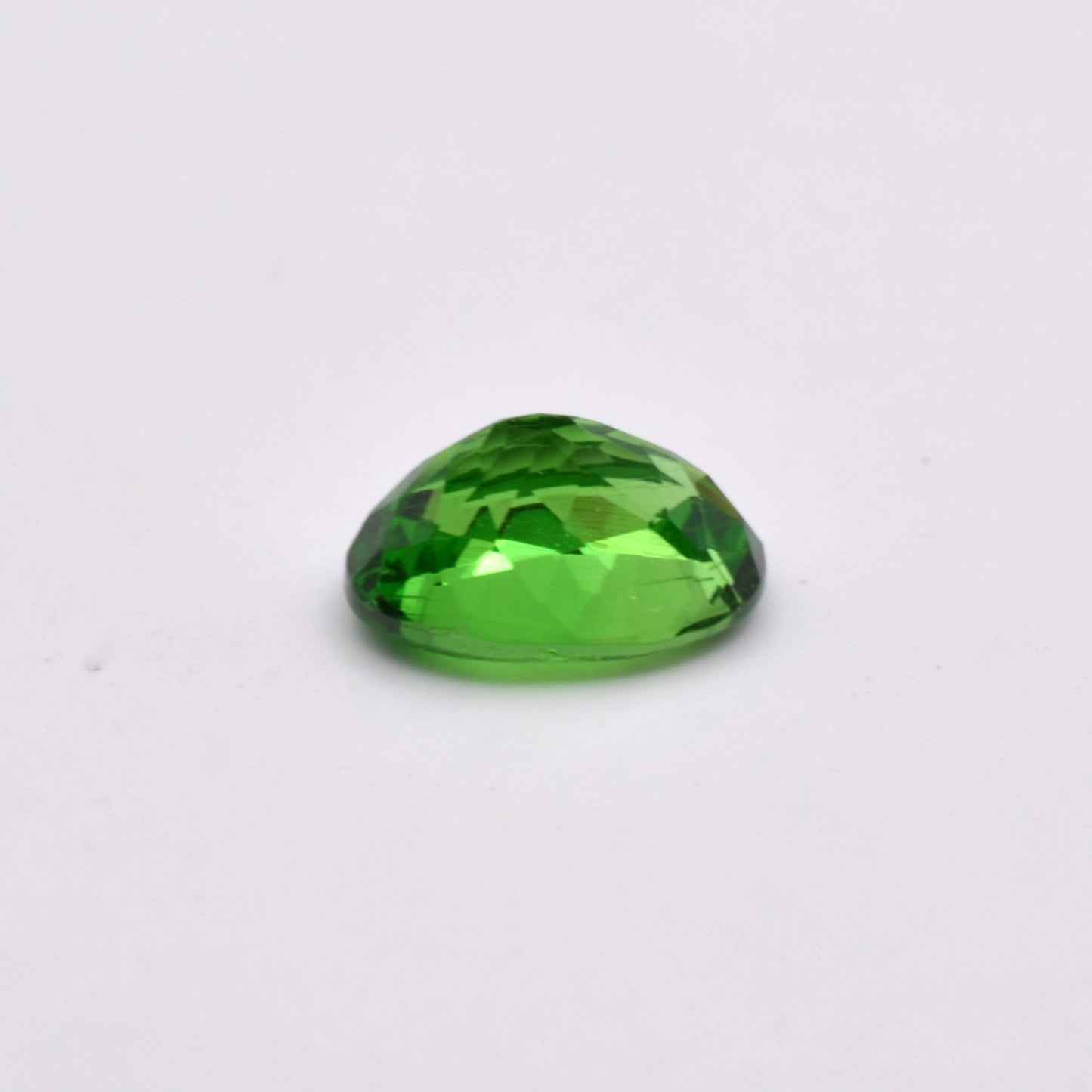 Pierre taillée Grenat Tsavorite Ovale 0,57ct