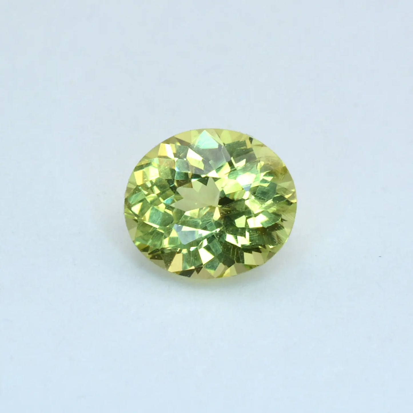 Pierre taillée Grenat du Mali Jaune Ovale 1,06 ct