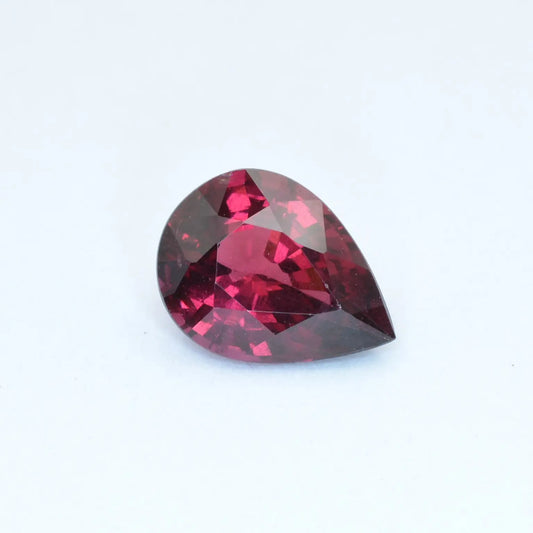 Pierre taillée Grenat Rhodolite Poire 1,80ct