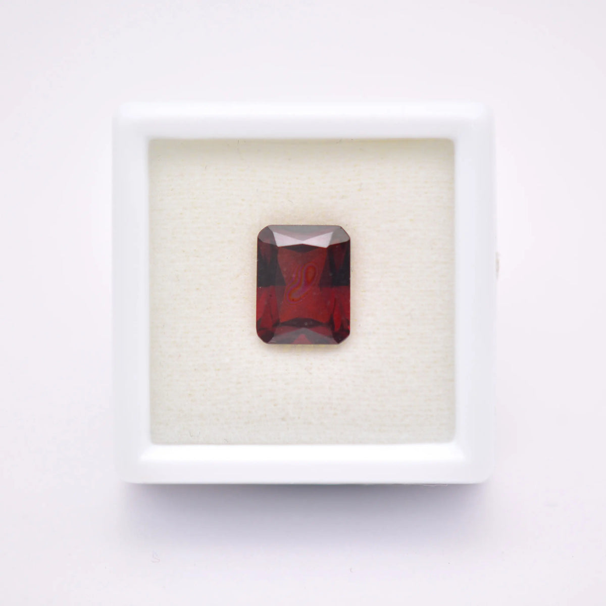 Grenat Rouge Rectangle 2,85 ct