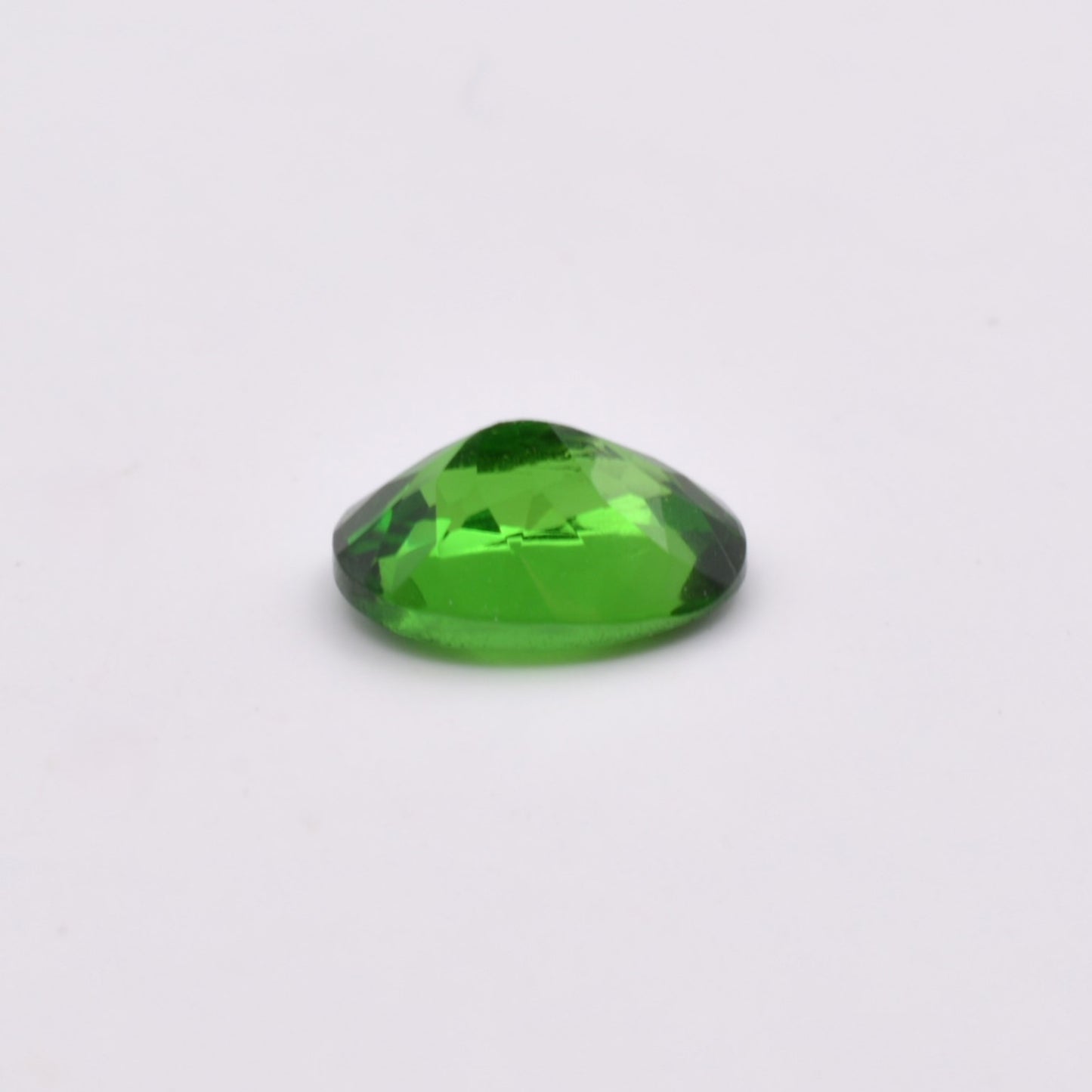 Pierre taillée Grenat Tsavorite Ovale 0,56ct