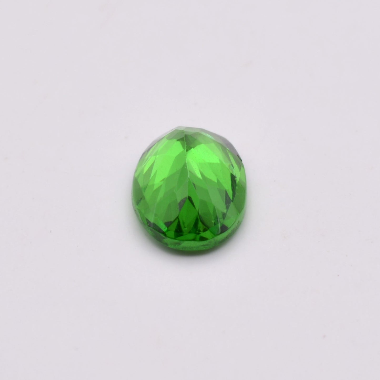 Pierre taillée Grenat Tsavorite Ovale 0,50ct
