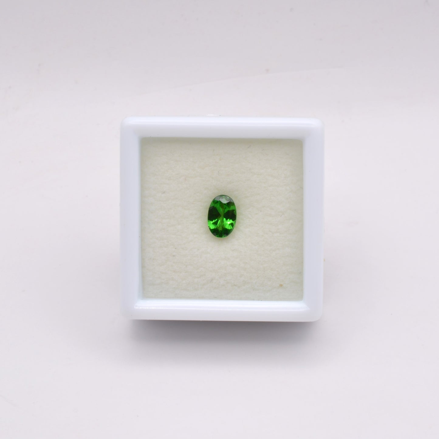 Grenat Tsavorite Ovale 0,50ct - pierre précieuse - gemme