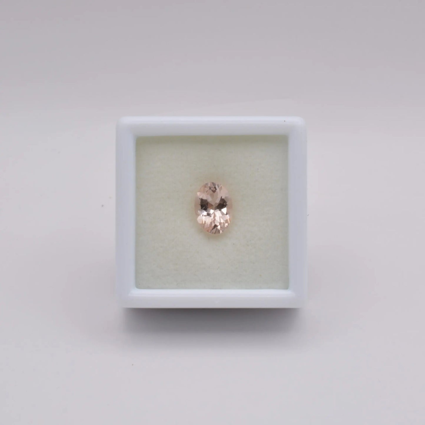 Morganite Ovale 0,93ct - pierre précieuse - gemme