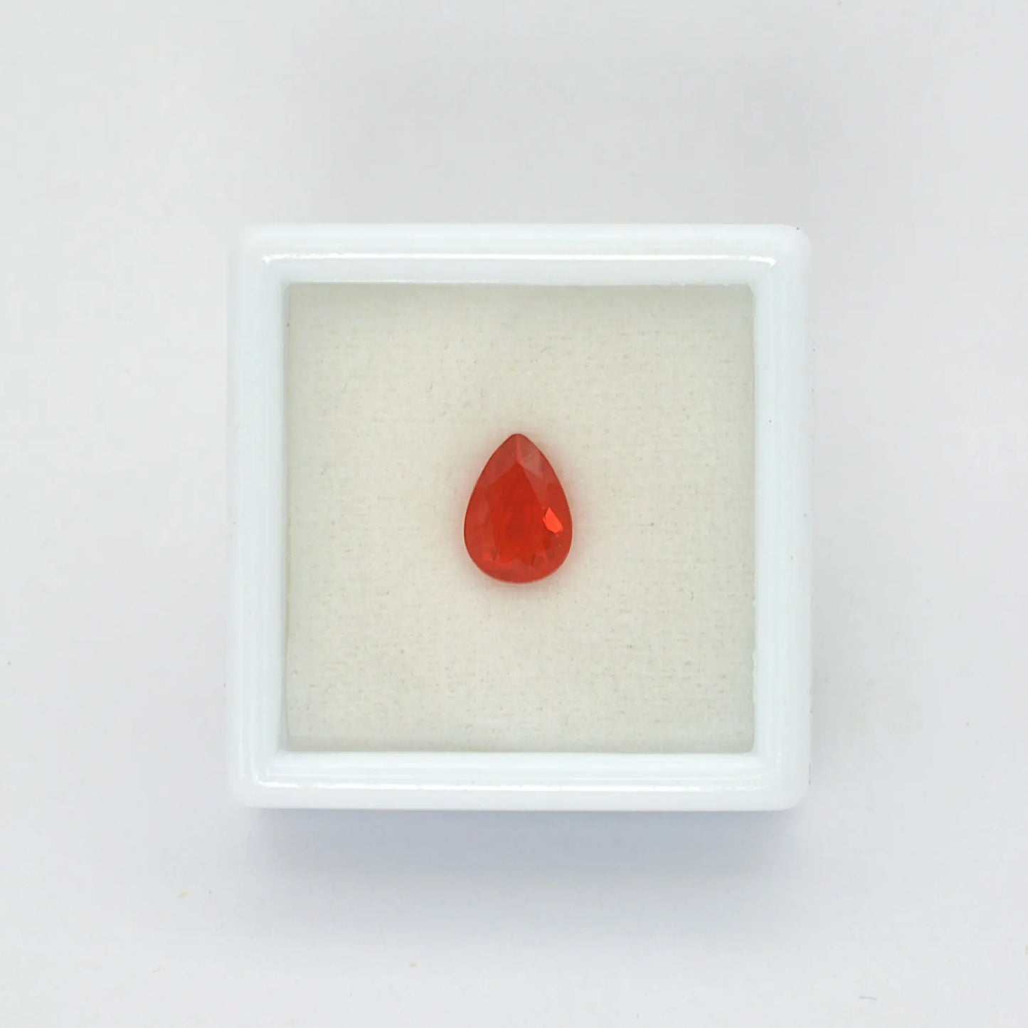 Opale de feu Poire 0,54 ct