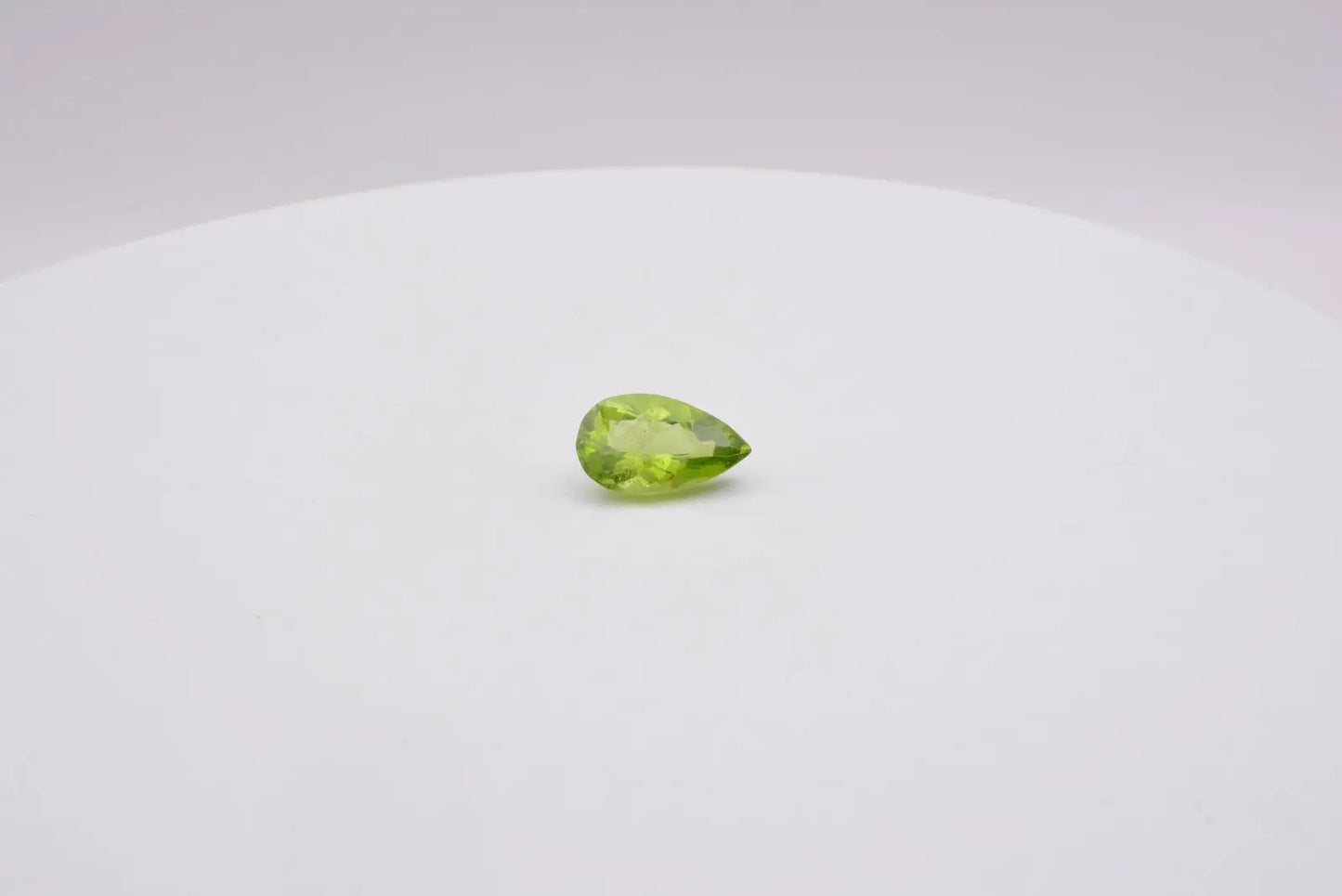 Pierre taillée Péridot Poire 3,71ct