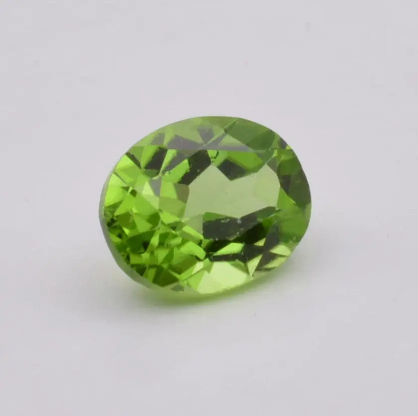 Péridot Ovale 2,47ct - pierre précieuse - gemme