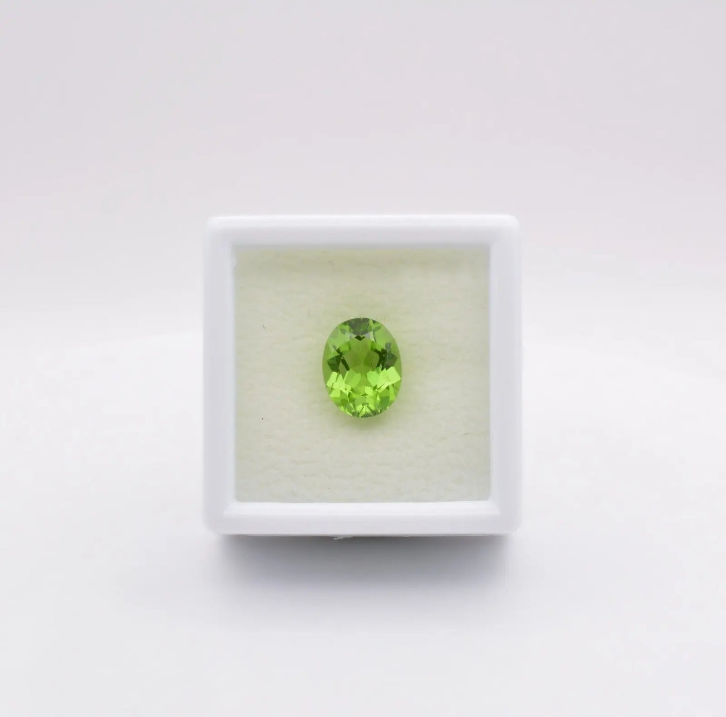 Péridot Ovale 2,47ct - pierre précieuse - gemme
