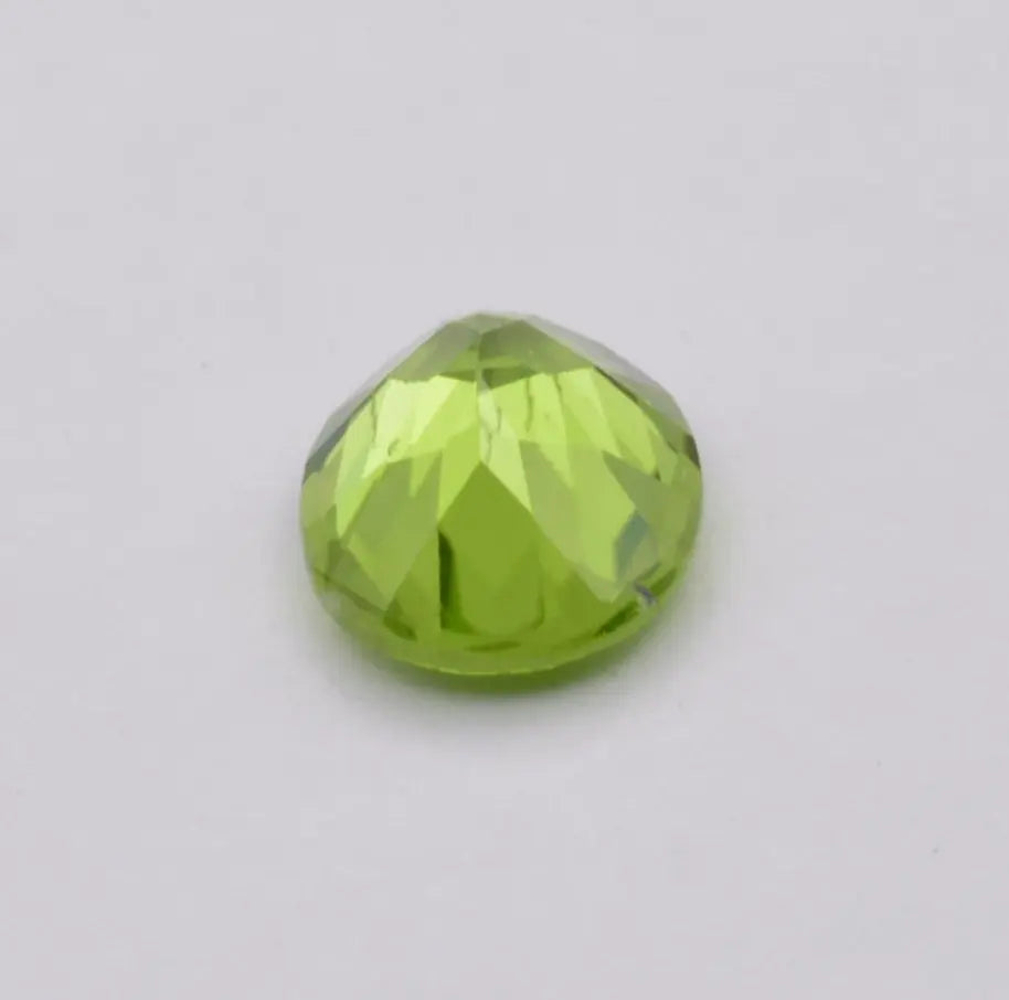 Pierre taillée Péridot Ovale 1,88ct