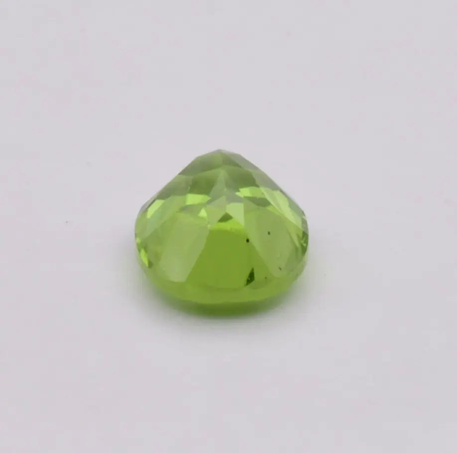 Pierre taillée Péridot Ovale 2,47ct