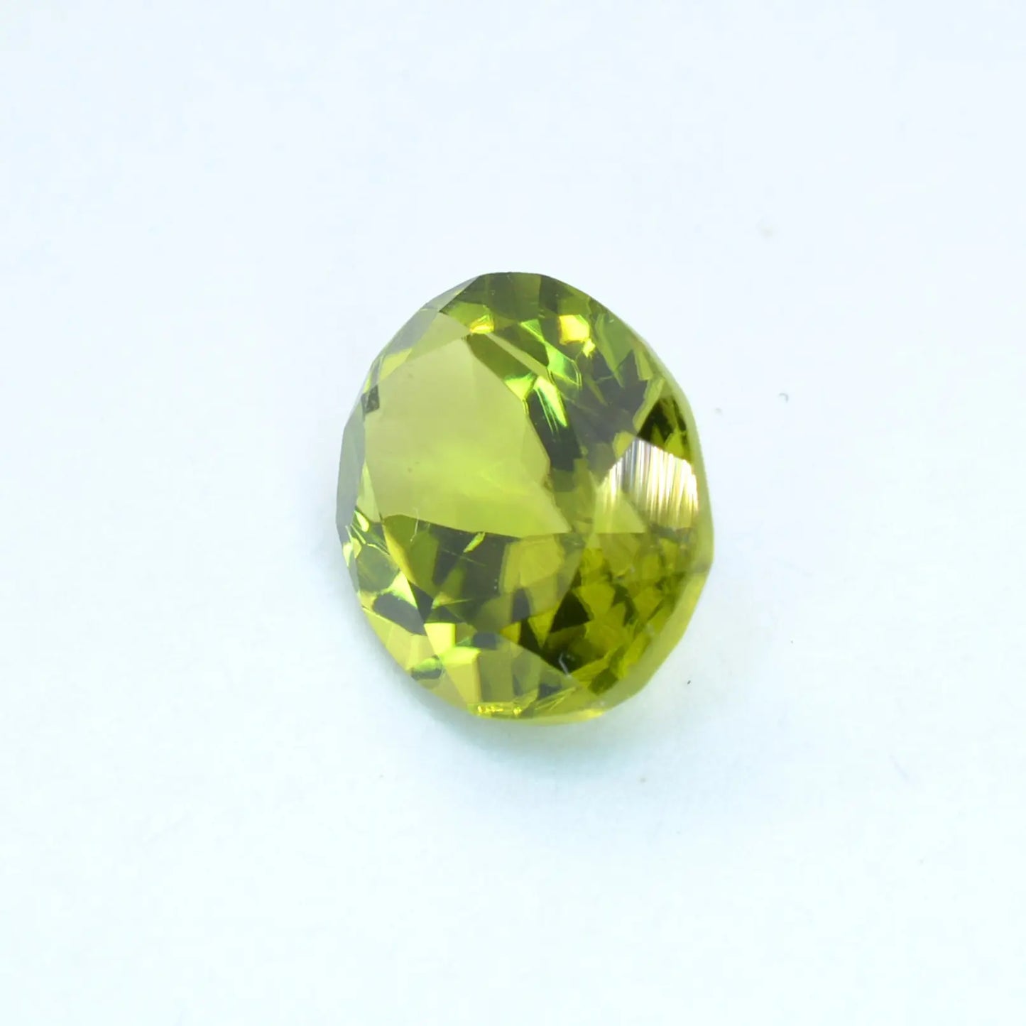 Pierre taillée Péridot Ovale 2,09ct