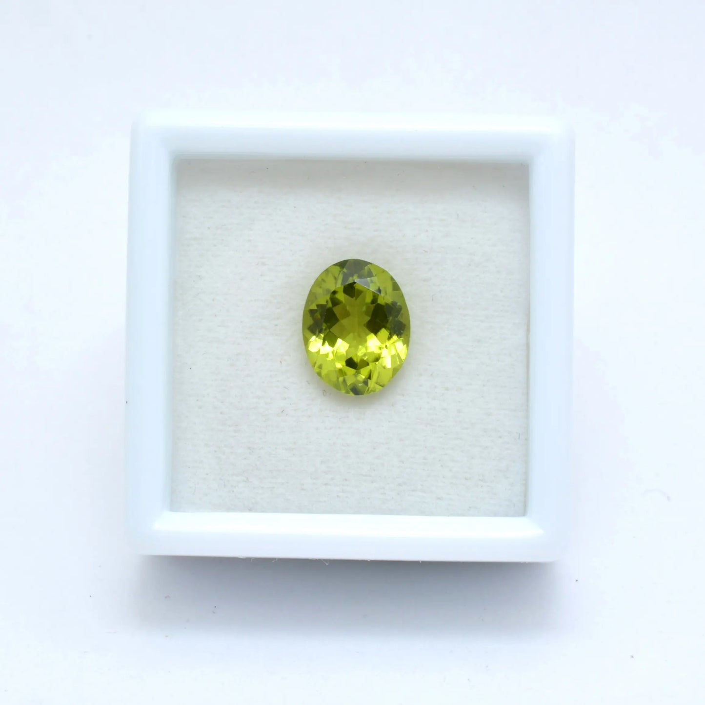 Péridot Ovale 2,05ct