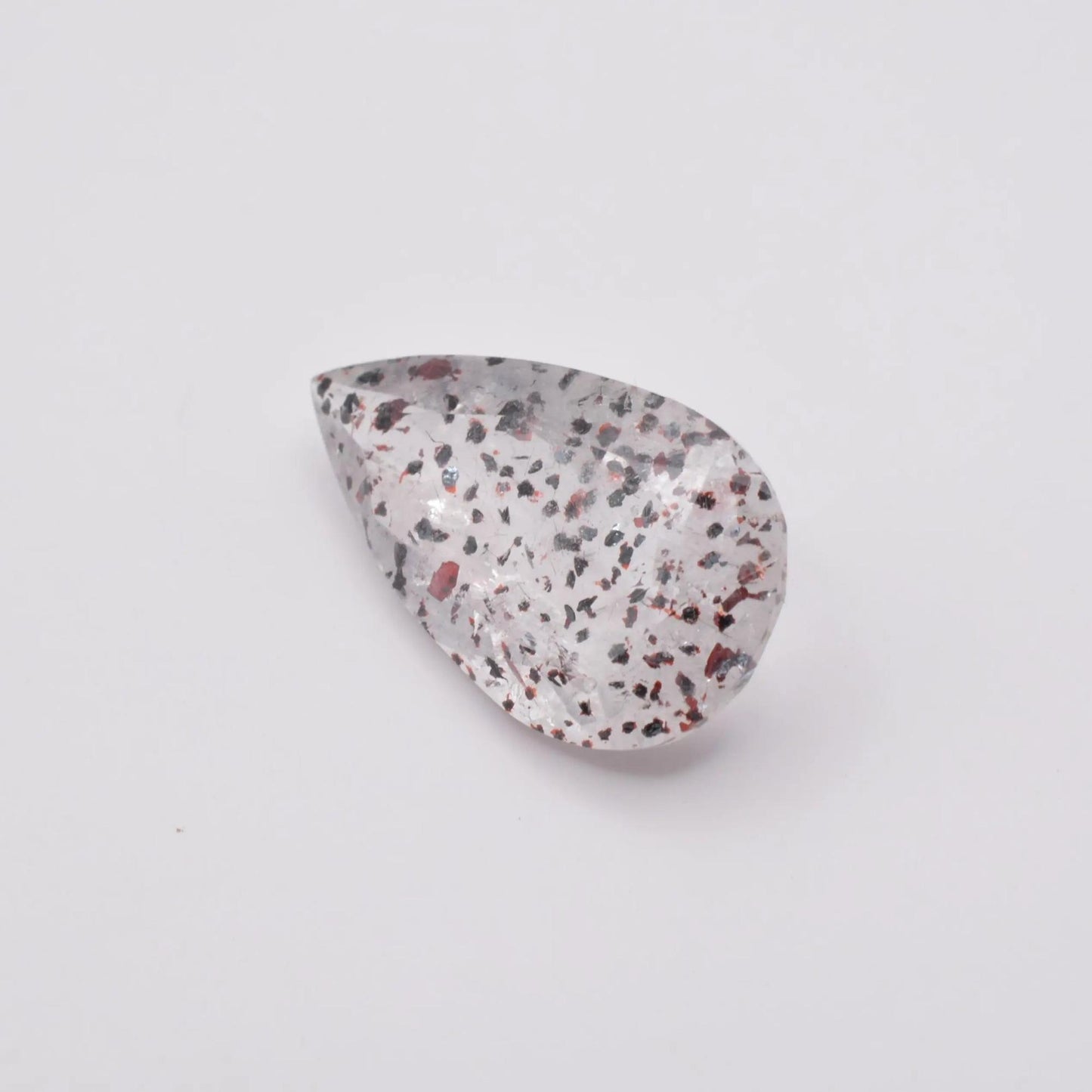 Pierre taillée Quartz à inclusions d'Hématite 9,19ct