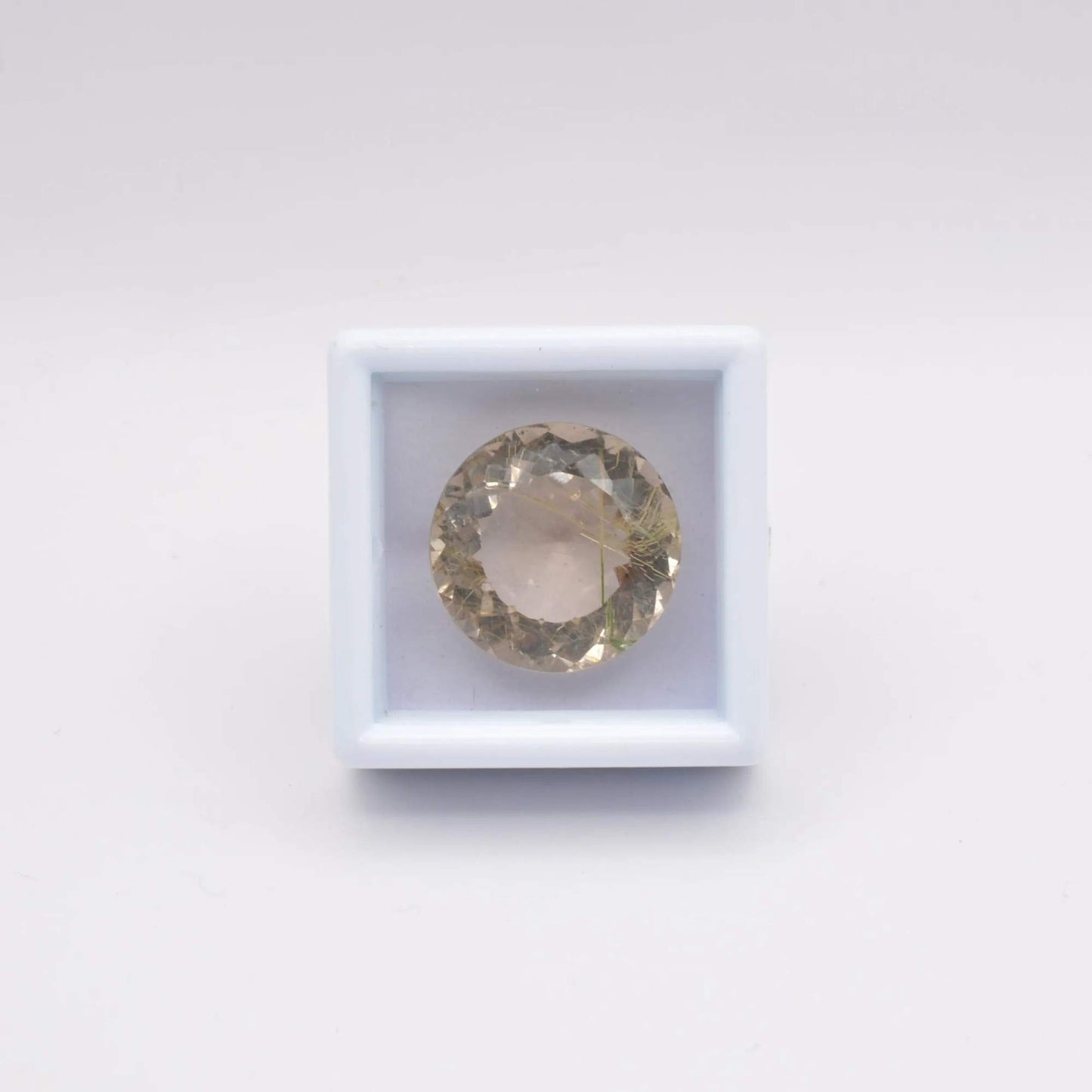 Pierre taillée Quartz rutilé 15,54ct