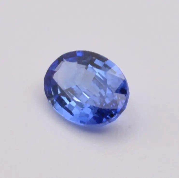 Saphir Ovale 0,88ct - pierre précieuse - gemme