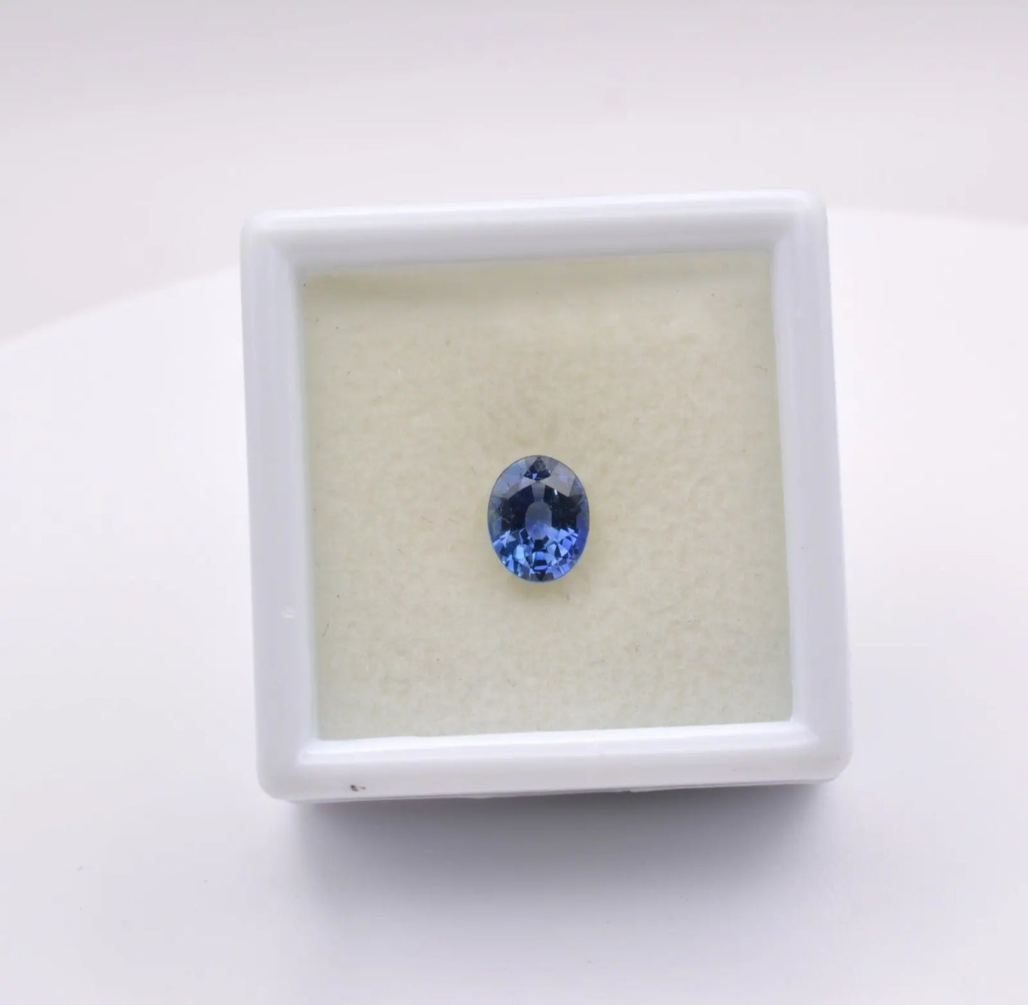 Saphir Ovale 0,91ct - pierre précieuse - gemme