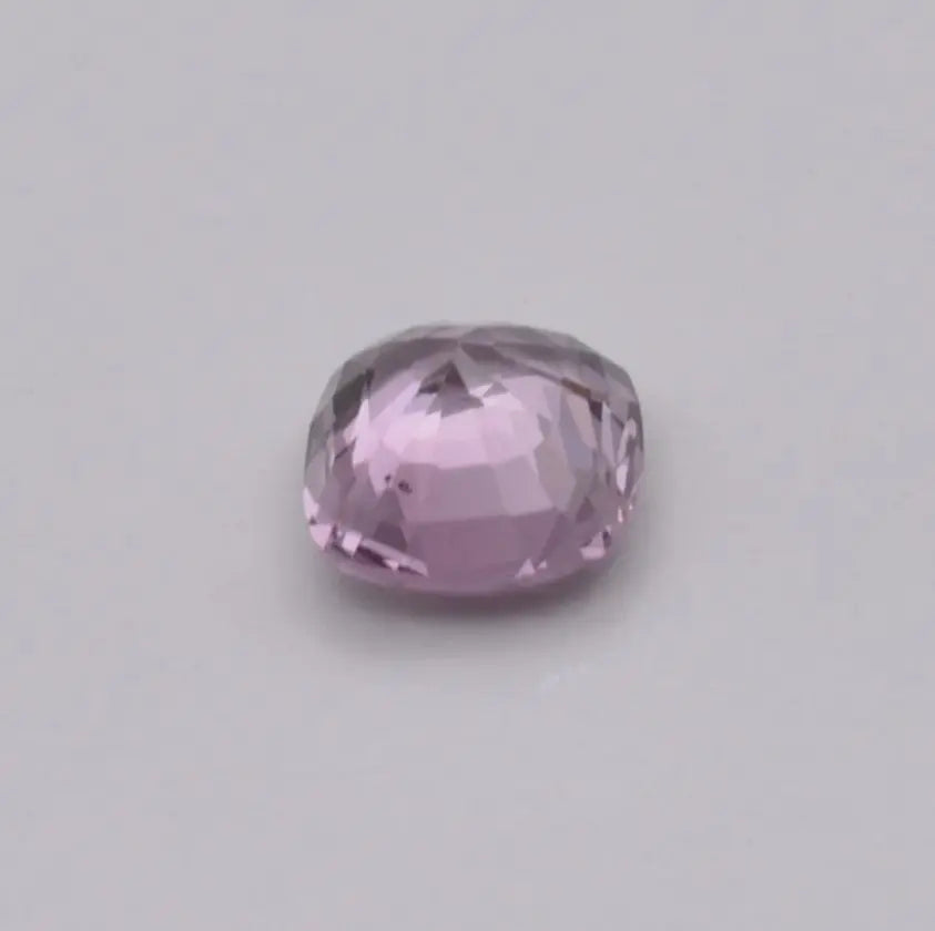Pierre taillée Spinelle Coussin 1,03ct