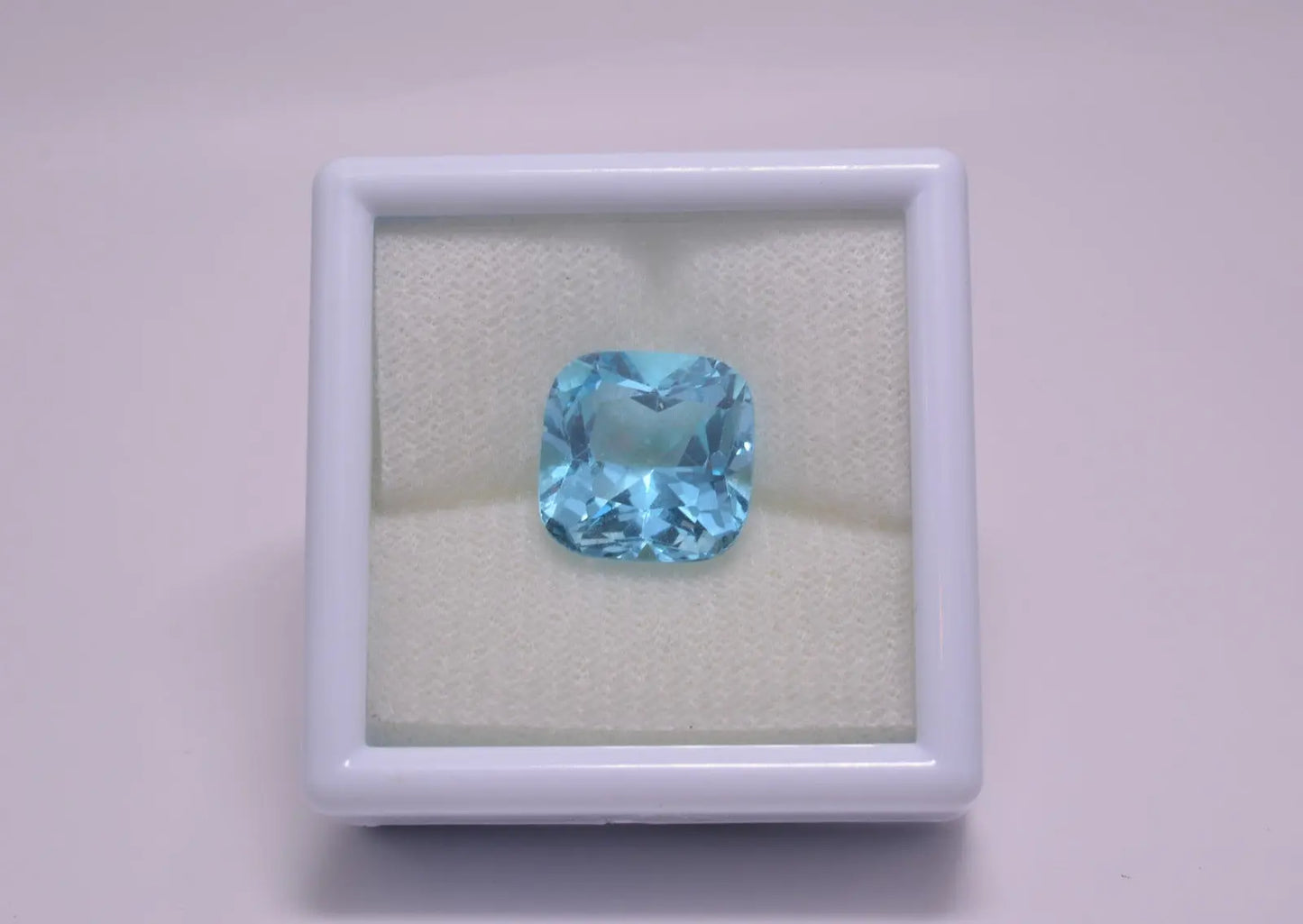 Topaze Coussin Carré 12,79ct - pierre précieuse - gemme
