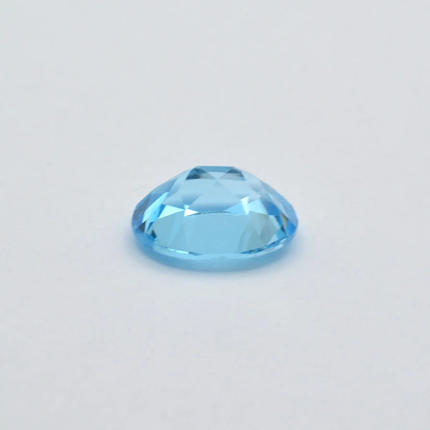 Topaze Bleue Ovale 2,11 ct