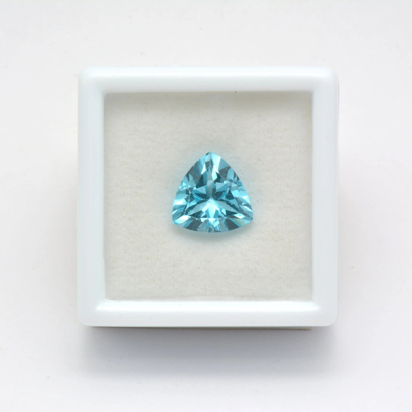 Topaze Bleue Trillion 2,75ct