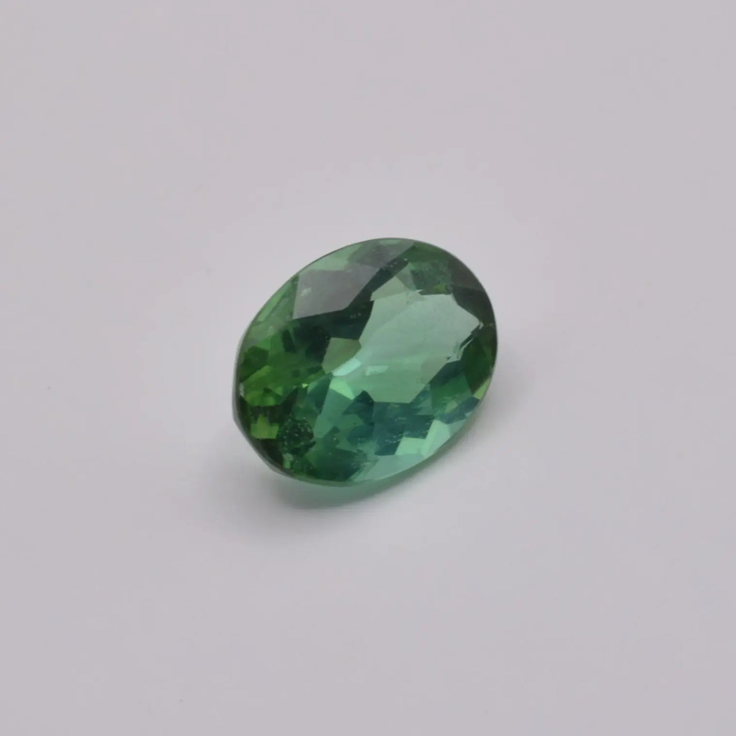 Tourmaline Verte Ovale 1,79ct - pierre précieuse - gemme