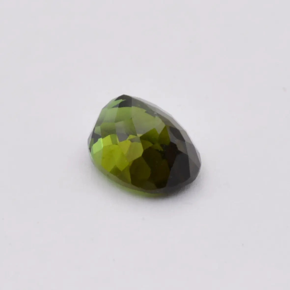 Pierre taillée Tourmaline Verte Ovale 1,81ct