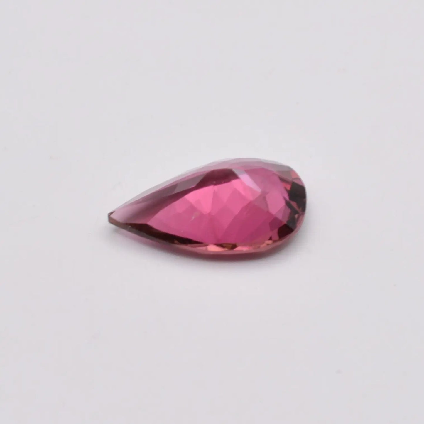 Pierre taillée Tourmaline Rose Poire 0,76ct