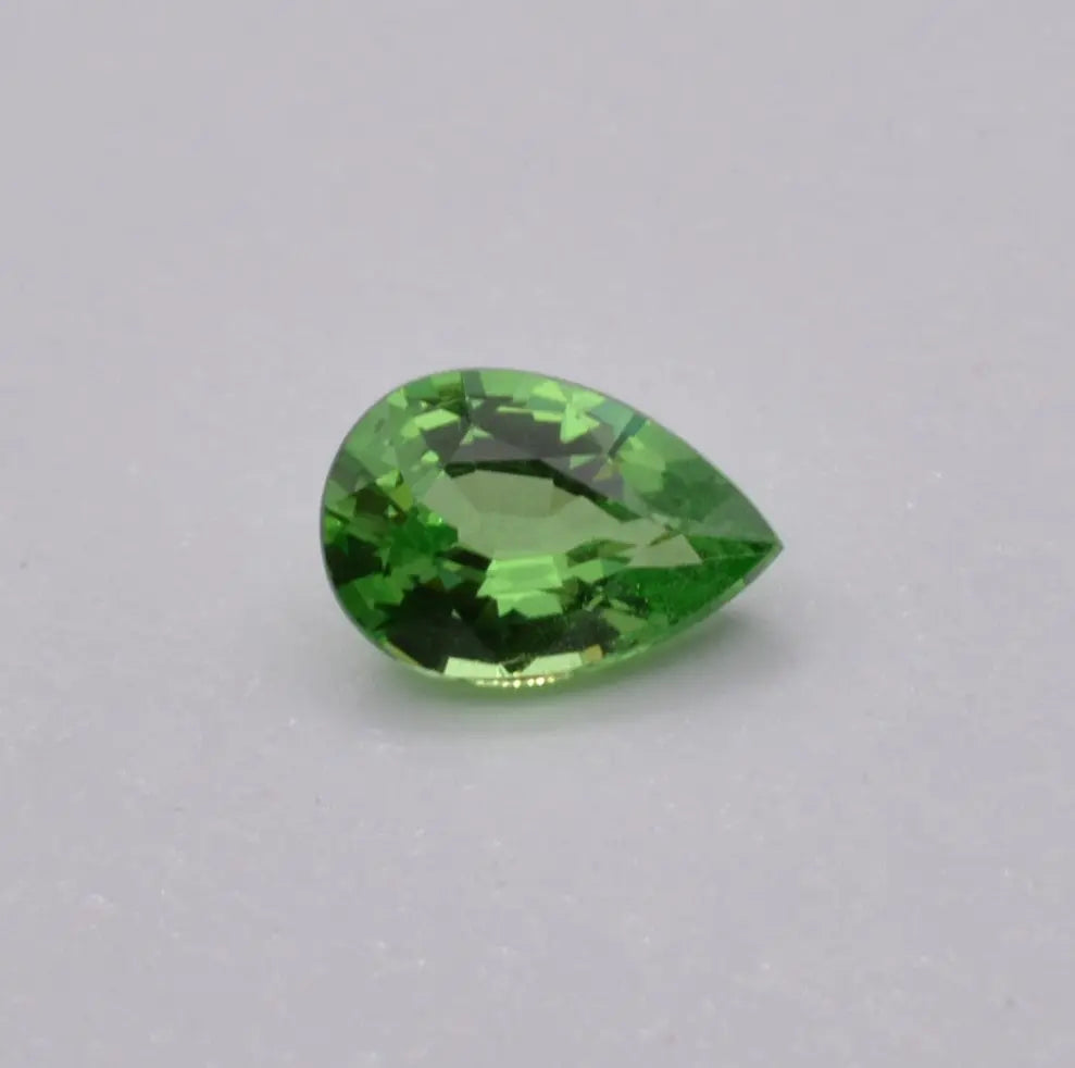 Grenat Tsavorite Poire Vert 0,60ct - pierre précieuse - gemme
