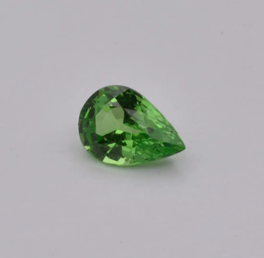 Grenat Tsavorite Poire Vert 0,77ct - pierre précieuse - gemme
