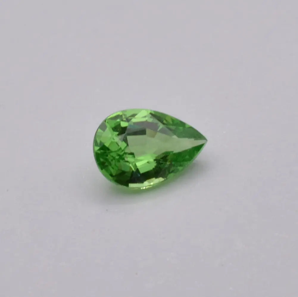 Grenat Tsavorite Poire Vert 0,60ct - pierre précieuse - gemme