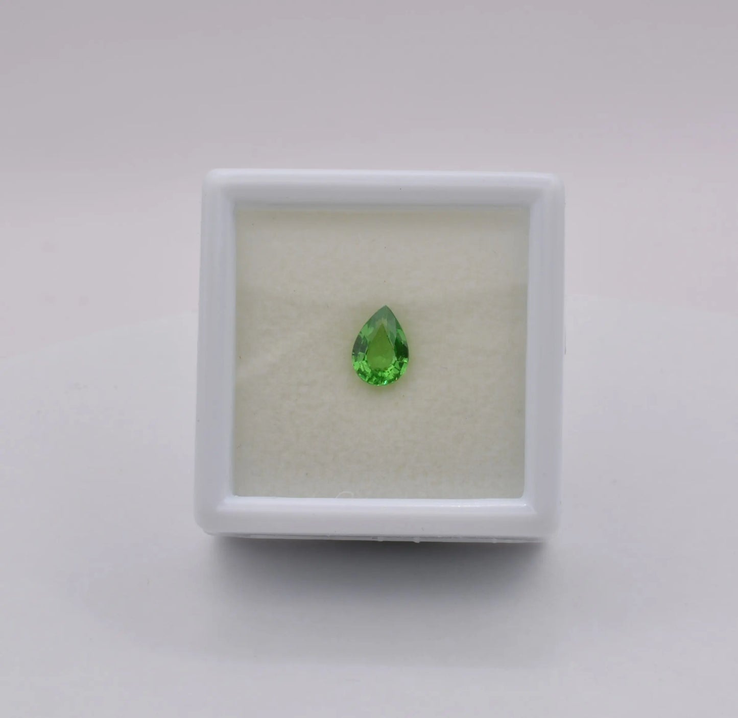Grenat Tsavorite Poire Vert 0,54ct - pierre précieuse - gemme
