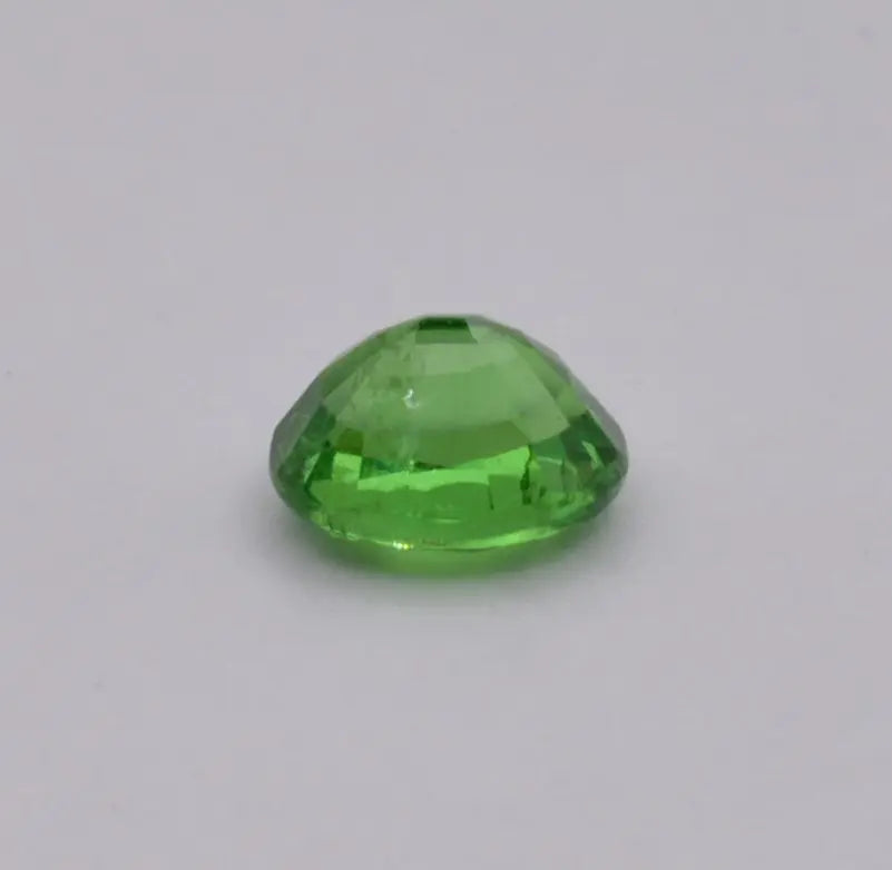 Pierre taillée Grenat Tsavorite Ovale Vert 0,69ct