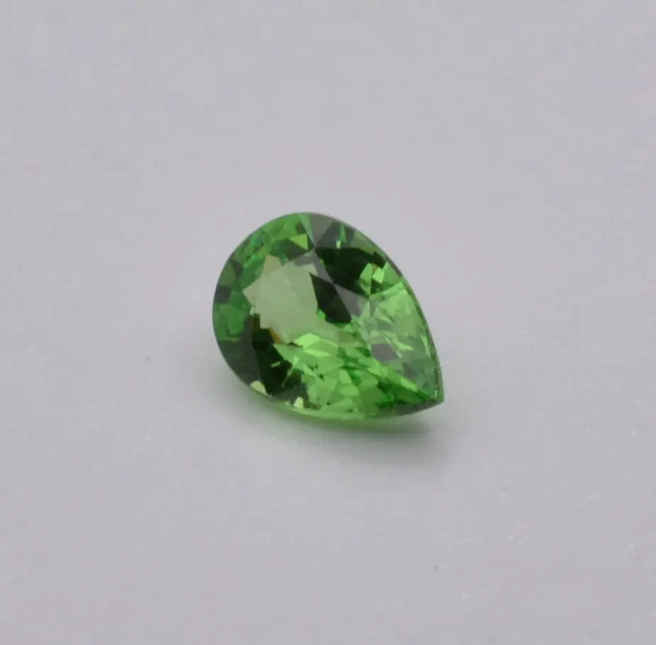 Grenat Tsavorite Poire Vert 0,60ct - pierre précieuse - gemme