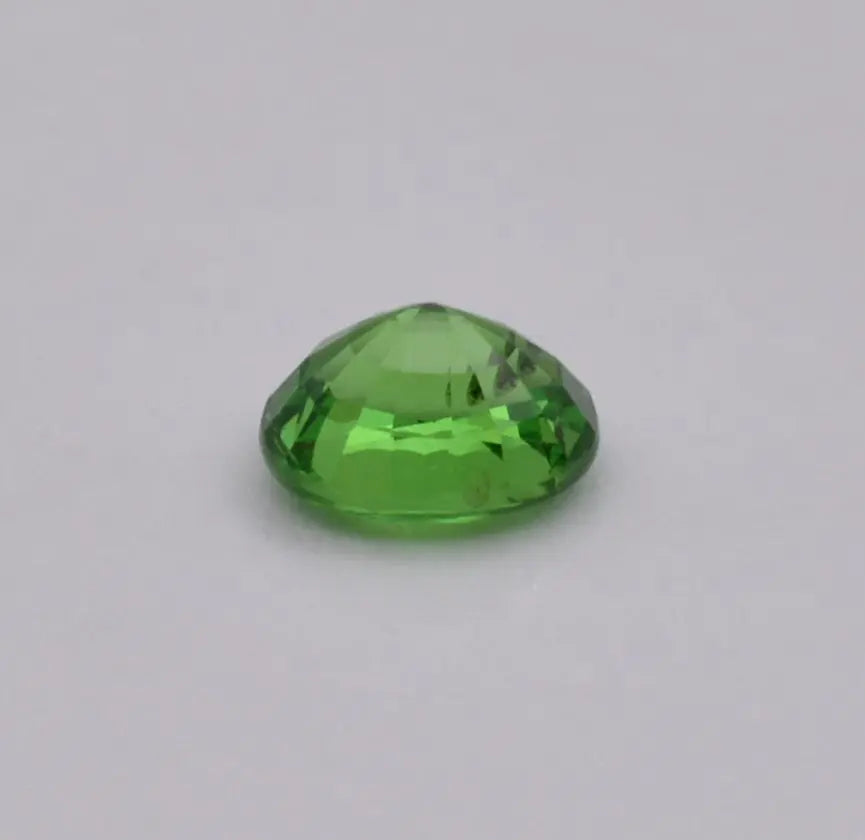 Pierre taillée Grenat Tsavorite Ovale Vert 0,62ct