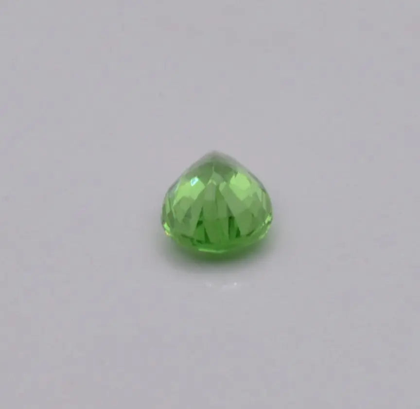 Grenat Tsavorite Poire Vert 0,60ct - pierre précieuse - gemme