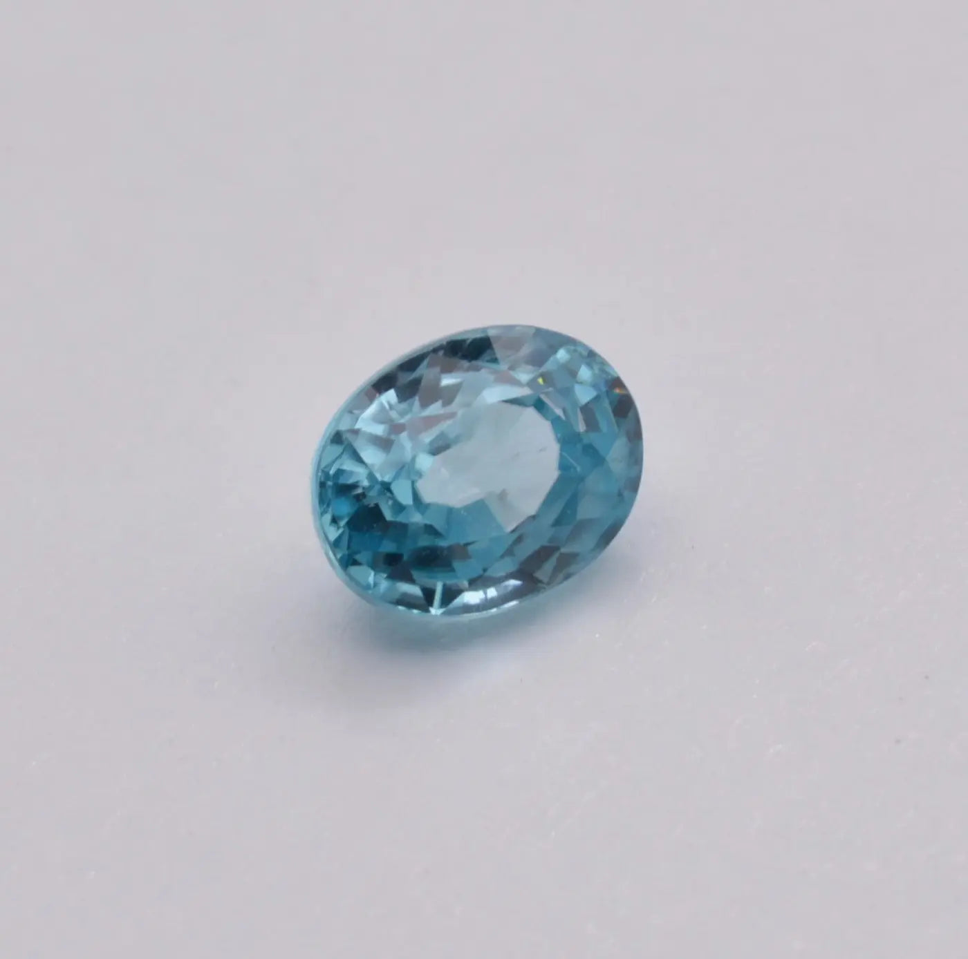 Zircon Bleu Ovale 1,95ct - pierre précieuse - gemme
