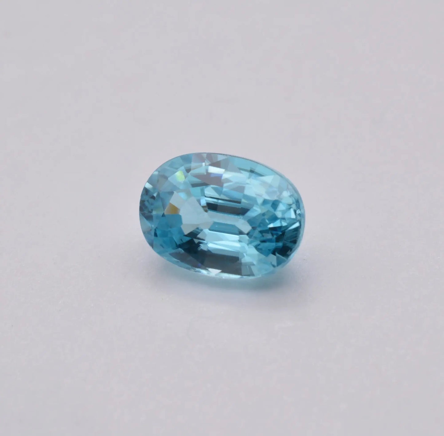 Zircon Bleu Ovale 2,48ct - pierre précieuse - gemme