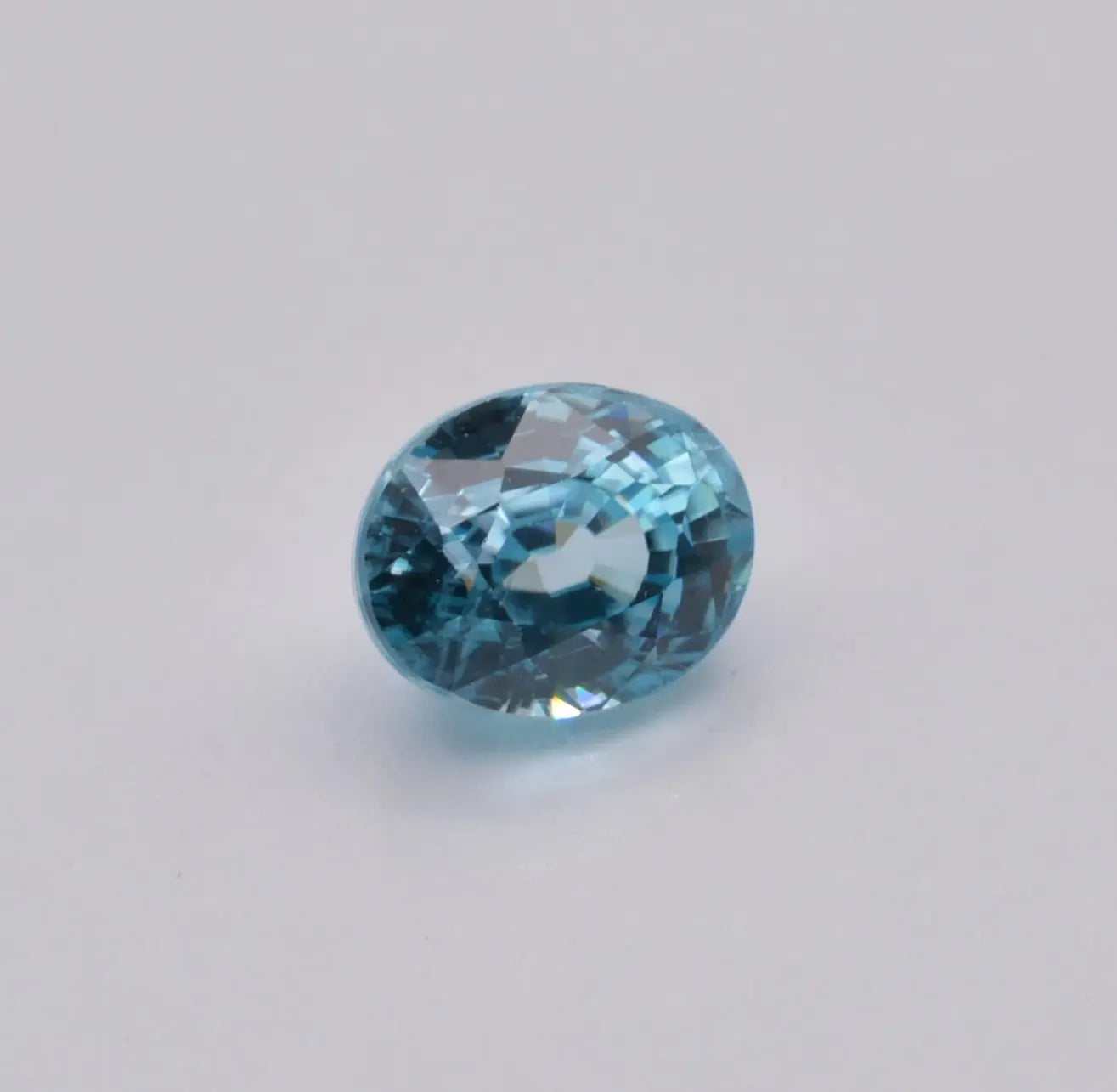 Zircon Bleu Ovale 3,09ct - pierre précieuse - gemme