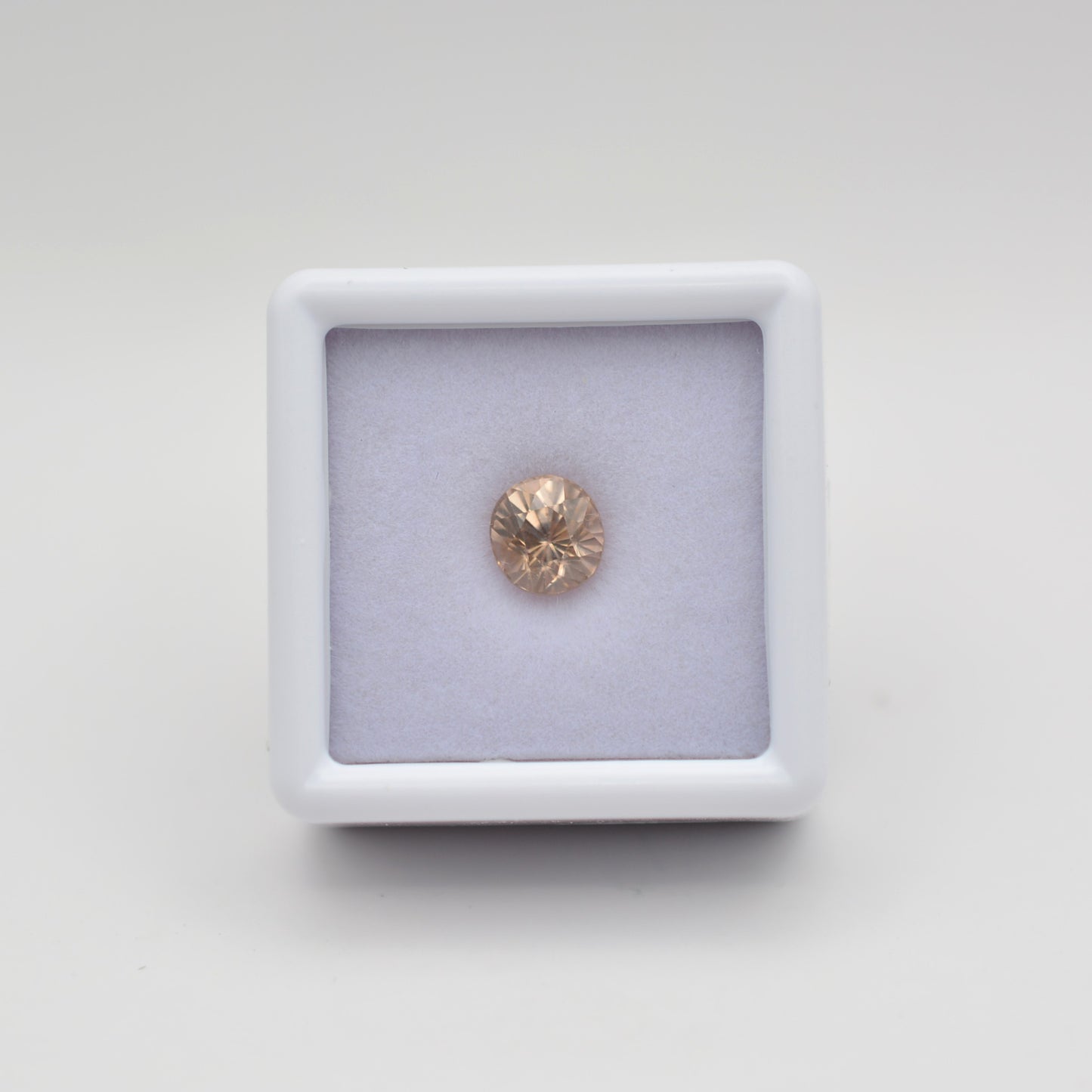 Orange zircon Oval 2.40ct