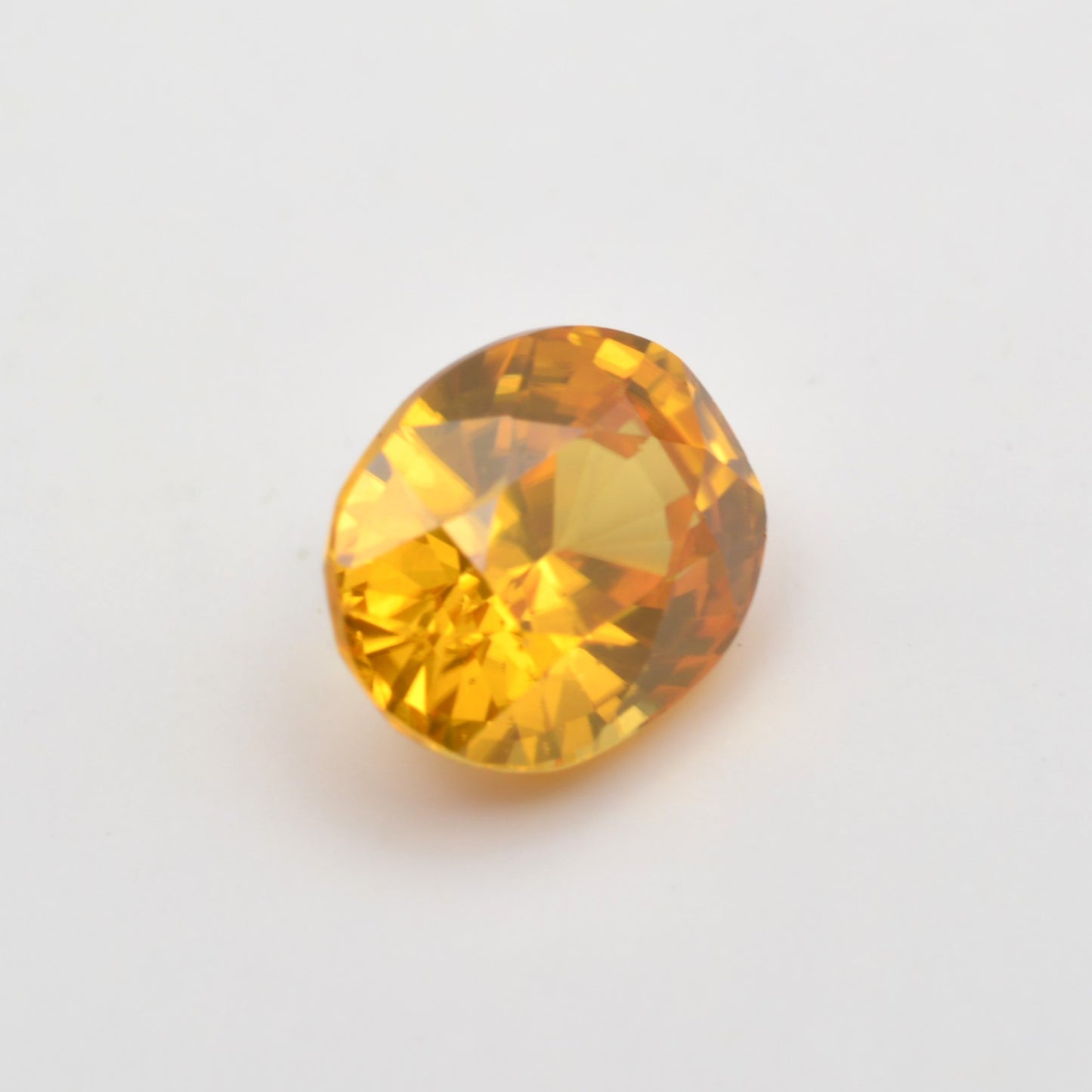 Pierre taillée Zircon Jaune Ovale 1,84ct