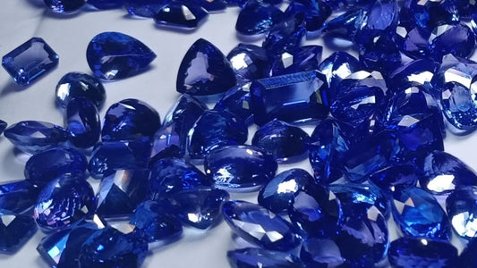 Classification en A des Tanzanites : Comprendre les Subtilités de la Couleur