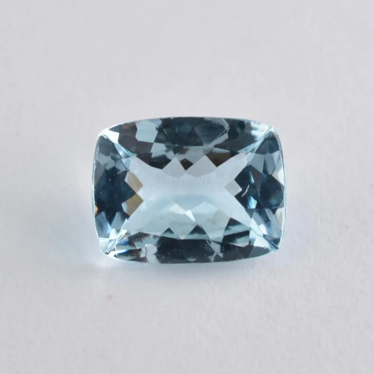 Pierre taillée Aigue-Marine Coussin Rectangle 1,11ct 