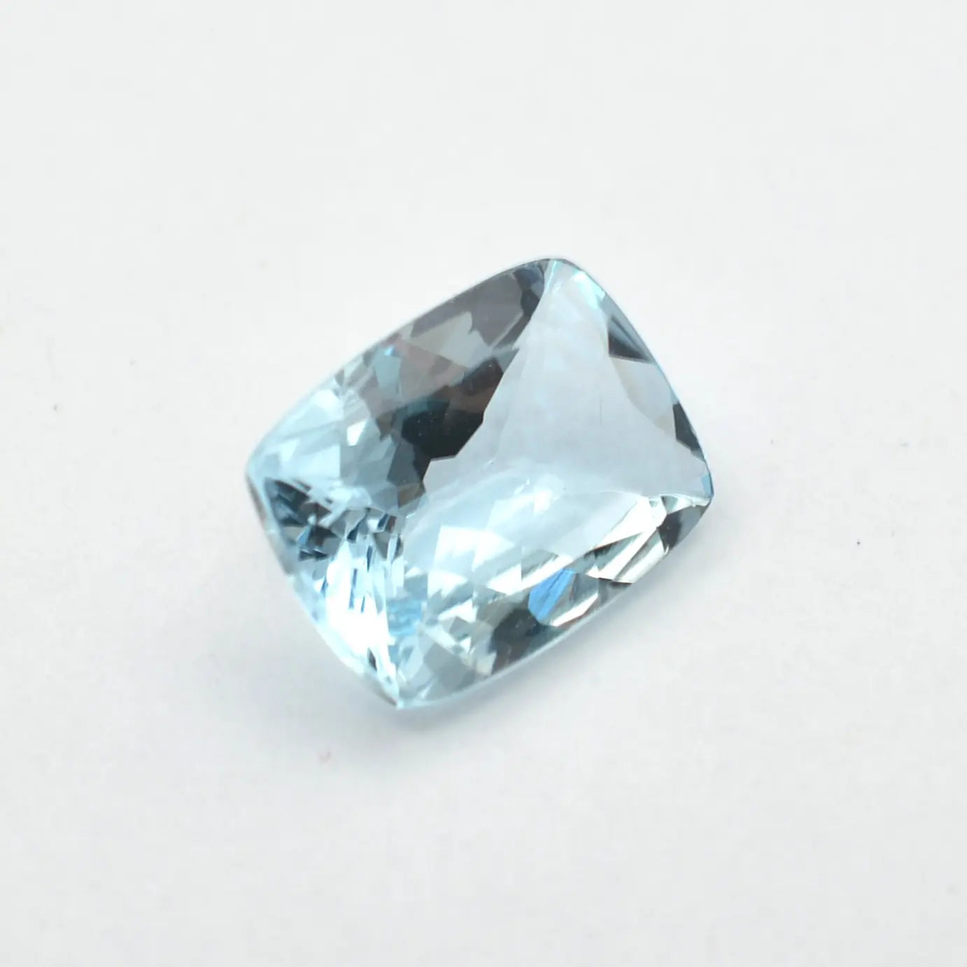 Pierre taillée Aigue-Marine Coussin Rectangle 1,11ct 