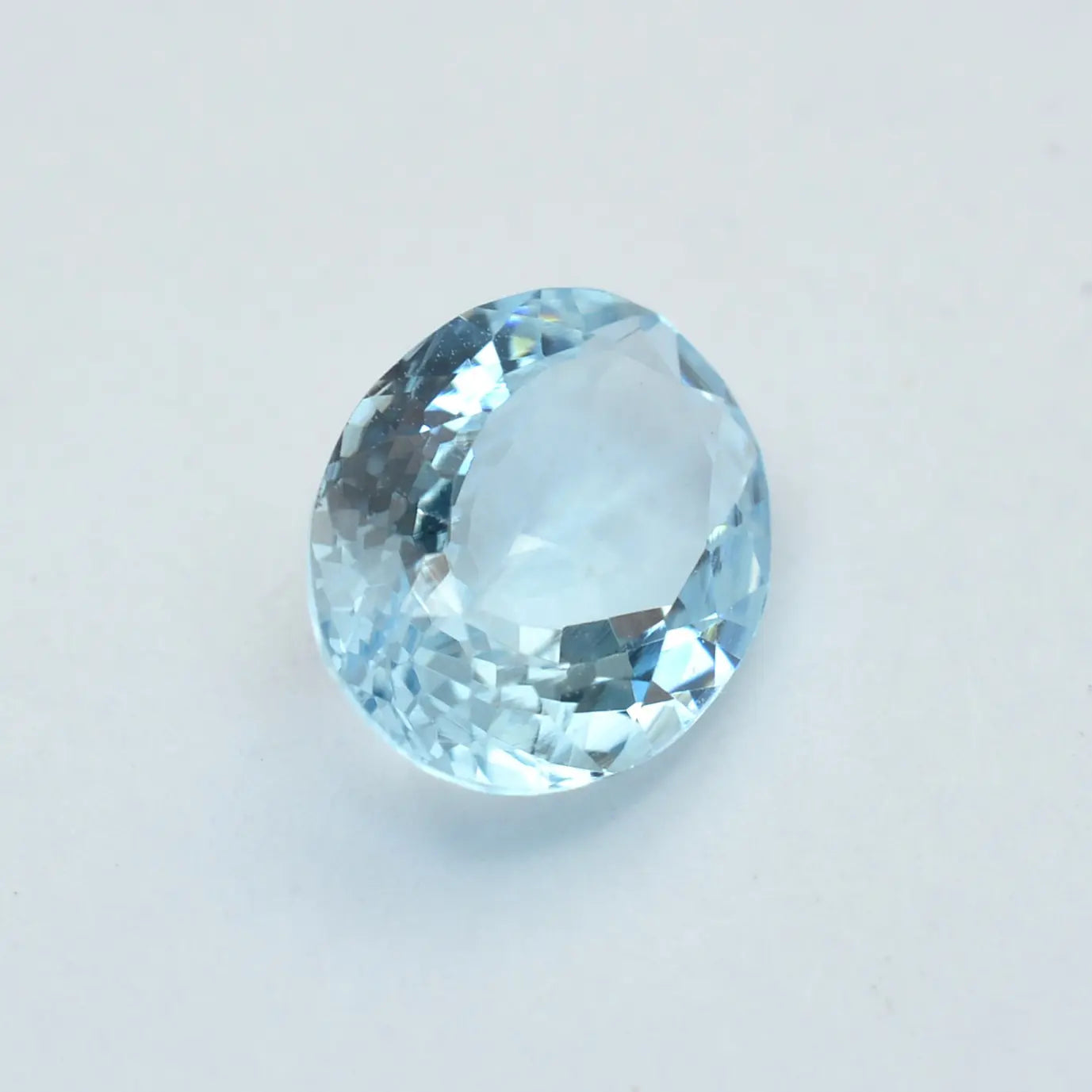 Pierre taillée Aigue-Marine Ovale 1,15ct 